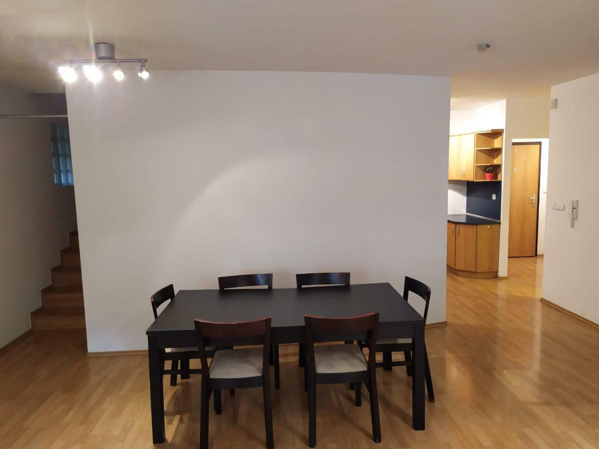 Kate & Jenny - Two-Level Apartment In The Old Town Bratislava Extérieur photo