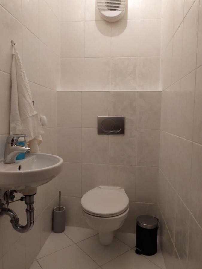 Kate & Jenny - Two-Level Apartment In The Old Town Bratislava Extérieur photo